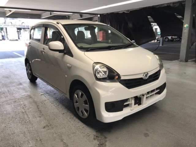 1079 DAIHATSU MIRA E S LA300S 2016 г. (NISSAN Osaka)